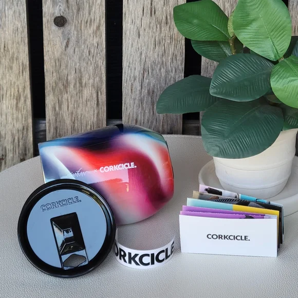 Corkcicle KARIM RASHID Glamdisco Stainless Steel Tumbler - Picture 3 of 9